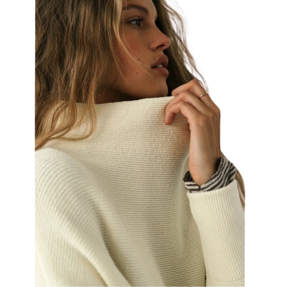 NWT $168 The Free People Ottoman Tunic Sweater - Ecru - Picture 4 of 10